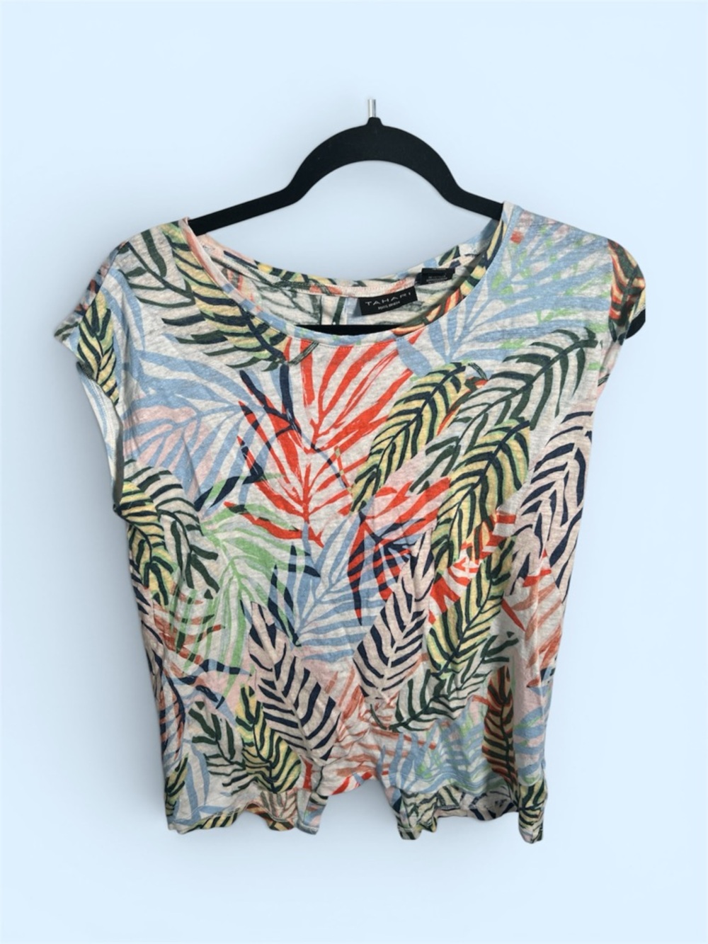 Tahari Multicolor Leaf Print Short Sleeve Linen top, button back